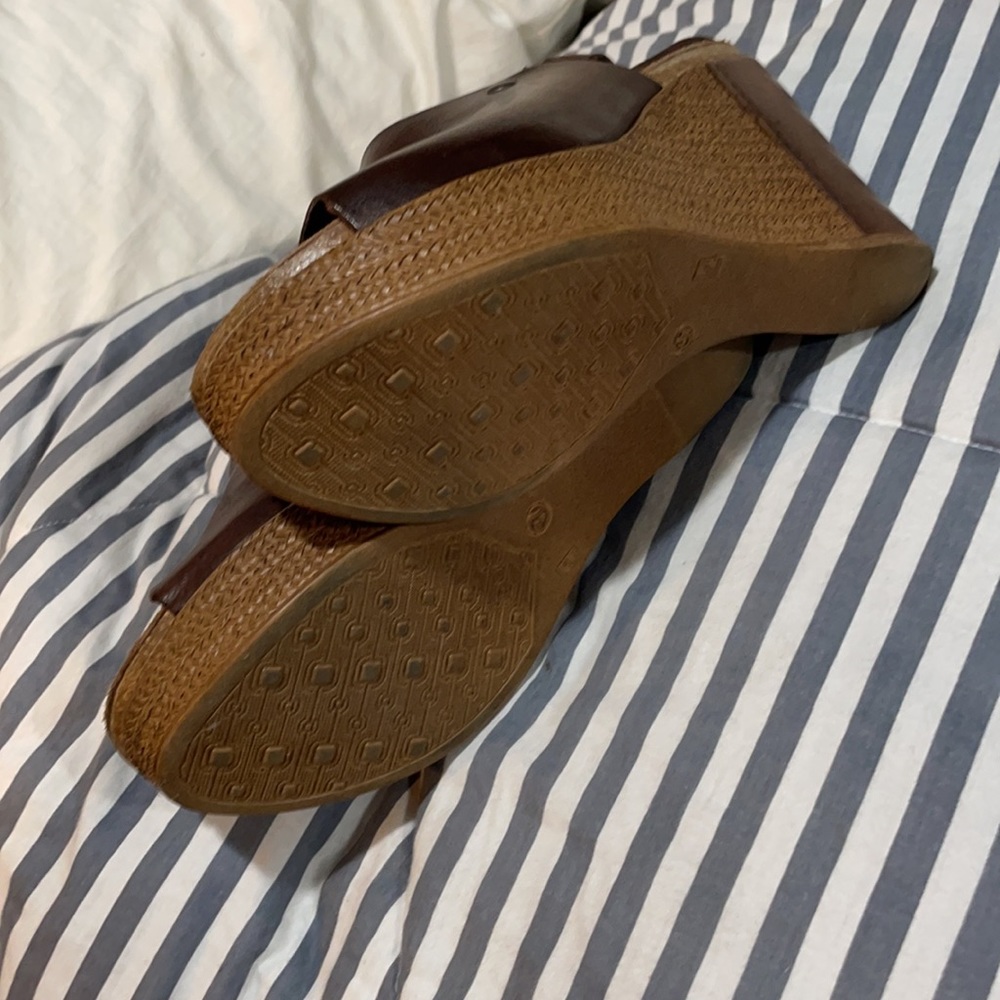 Lola Sabbia Wedges🌛 - Picture 3 of 3